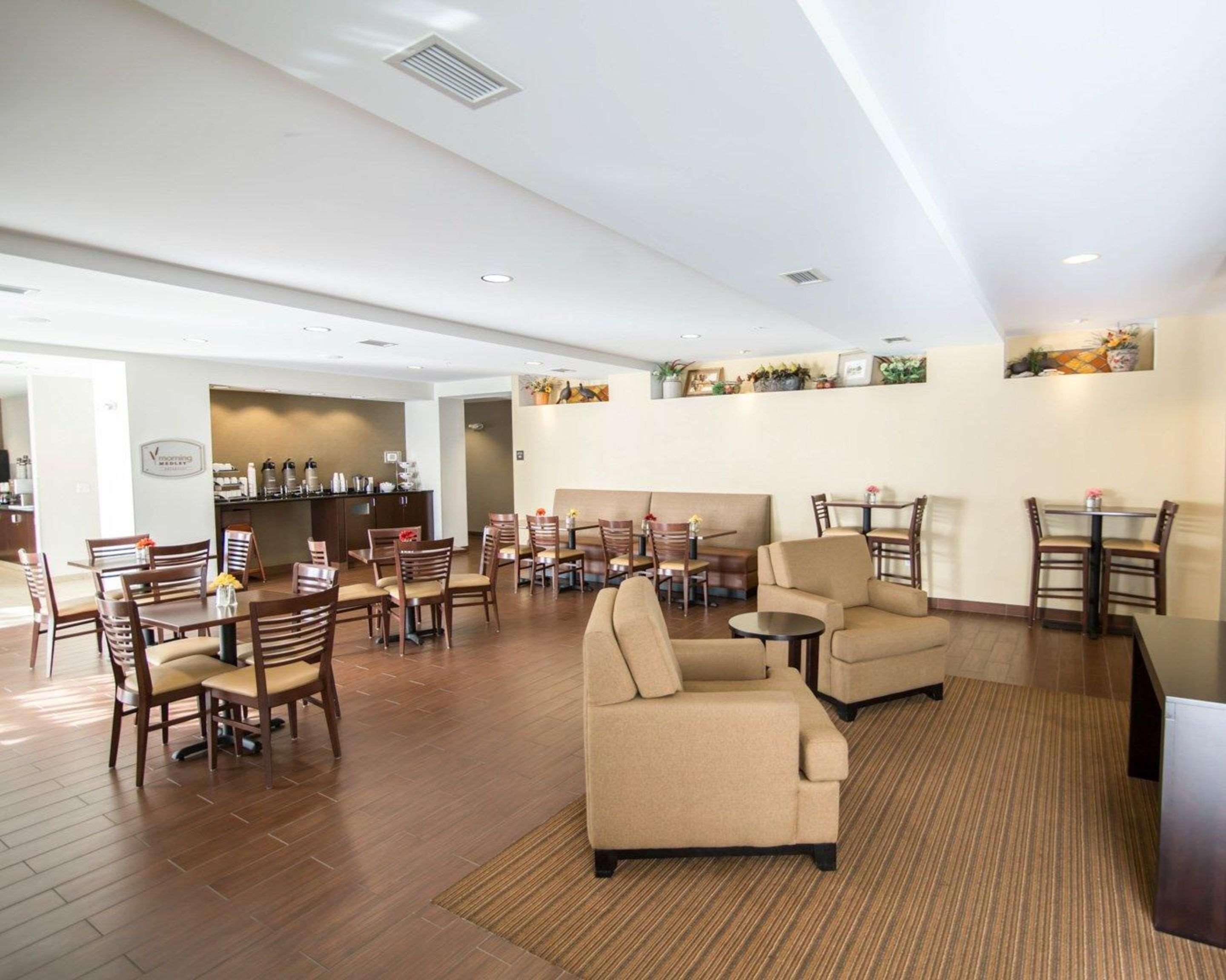 Sleep Inn & Suites Norton Ngoại thất bức ảnh